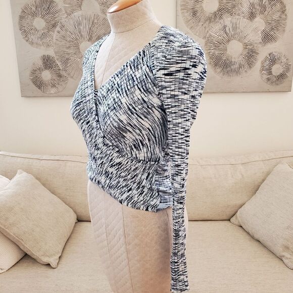 Inc International Concepts Marled Cropped Surplice Sweater Sz Sm - Picture 6 of 12